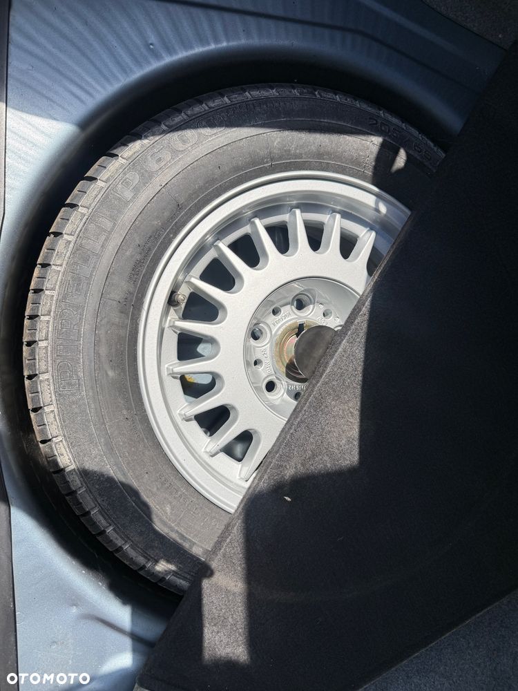 BMW Seria 5 525i - 24