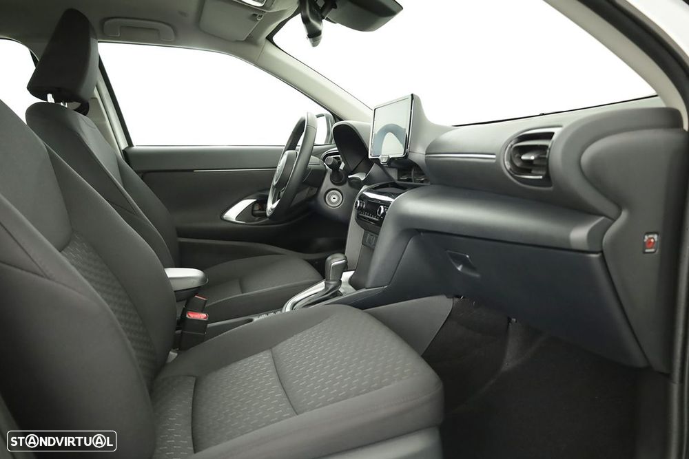 Toyota Yaris Cross 1.5 HDF Comfort - 19