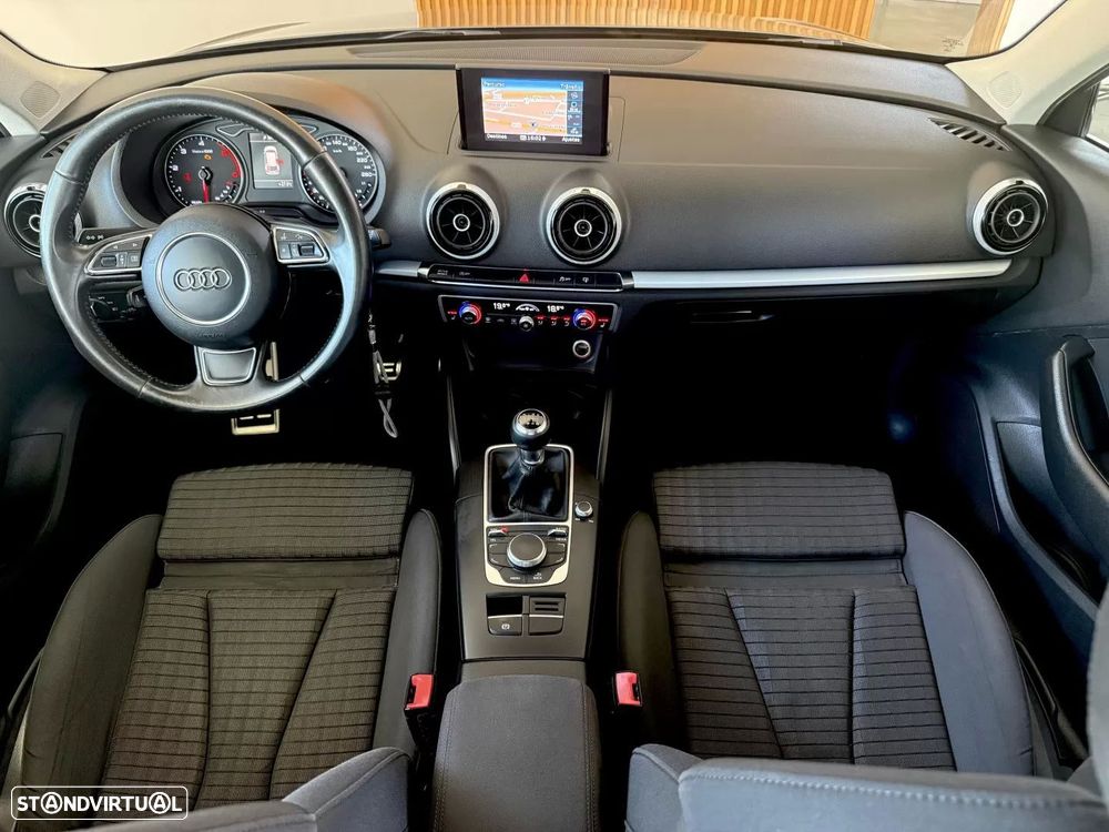Audi A3 Sportback 1.6 TDI Sport - 3