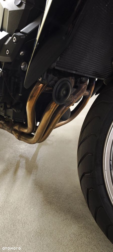 Kawasaki ZR - 11