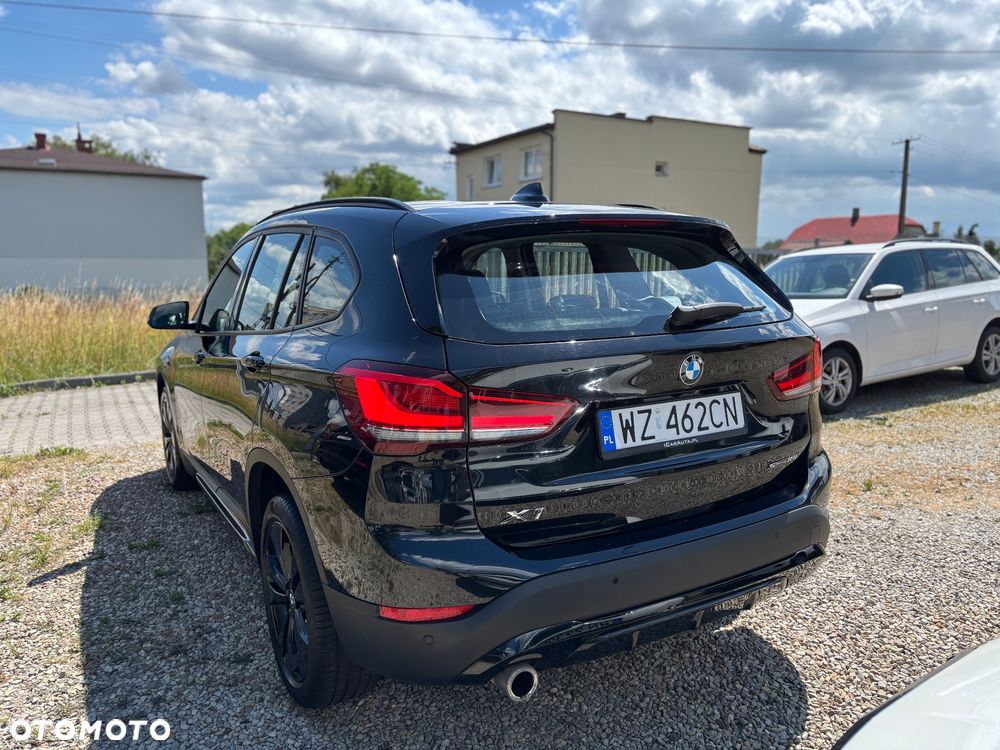 BMW X1 sDrive18i Sport Line - 14