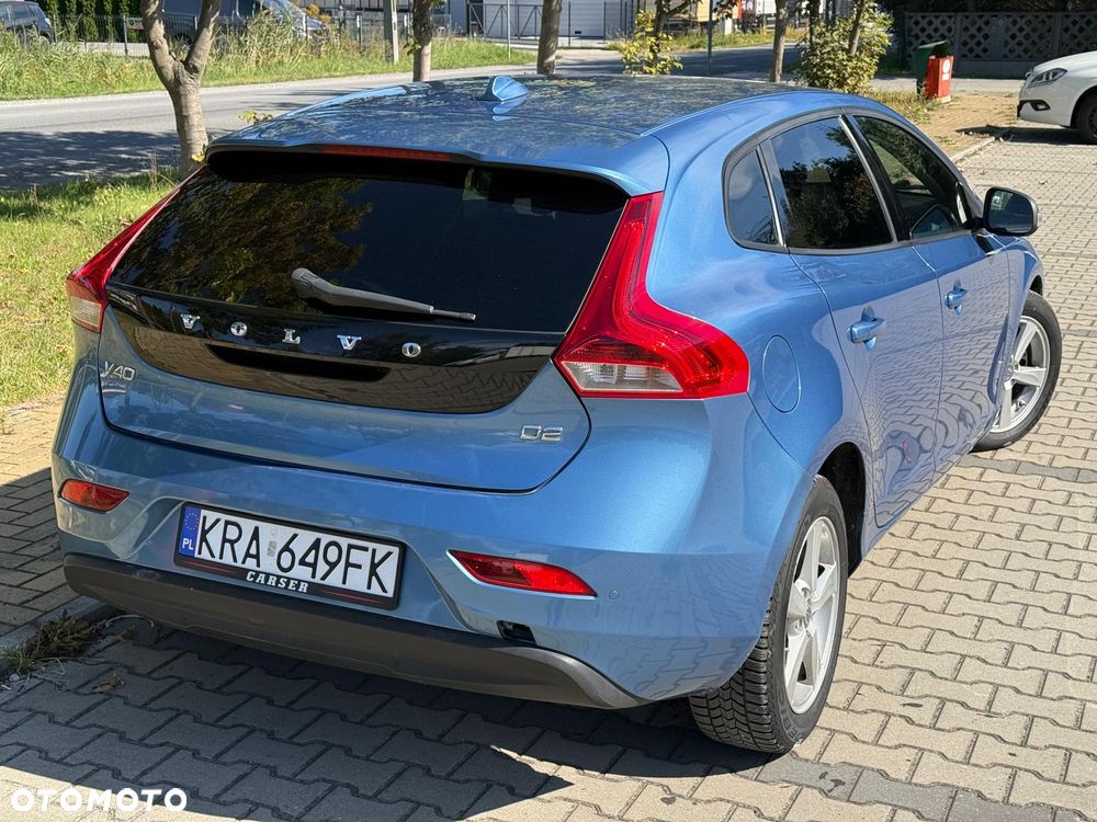 Volvo V40 - 24