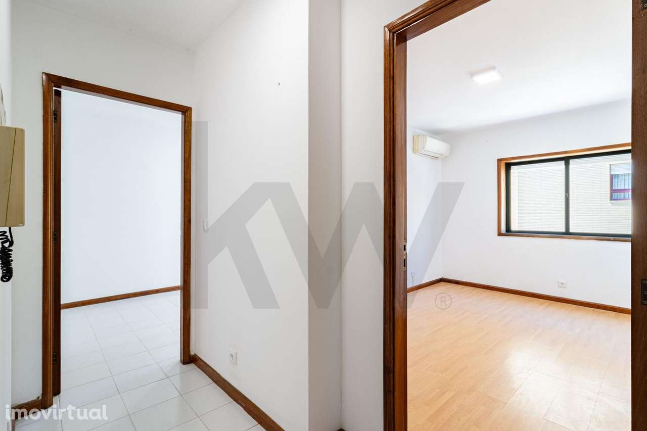 Apartamento T1 no centro de São João da Madeira – excelente localizaçã - Grande imagem: 2/15