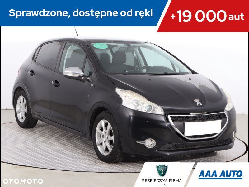 Peugeot 208 - 1