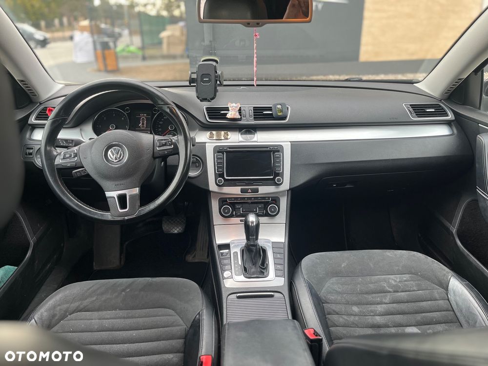 Volkswagen Passat 2.0 TDI Comfortline DSG - 3