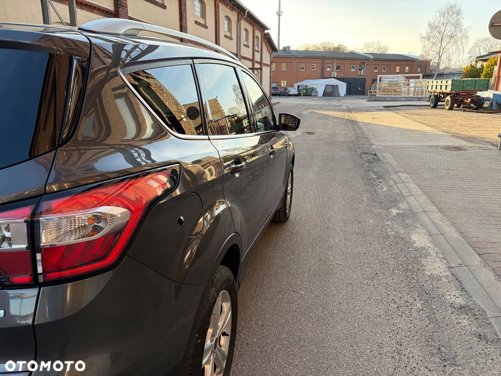 Ford Kuga 1.5 EcoBoost 2x4 Titanium - 15