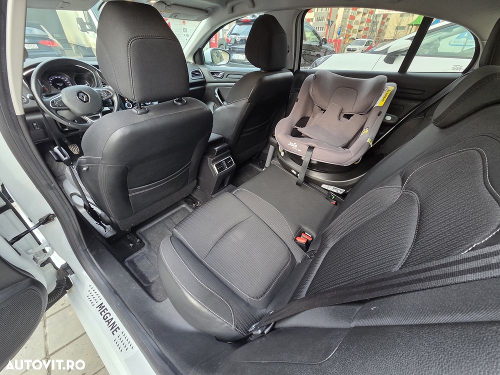 Renault Megane TCe Zen - 19