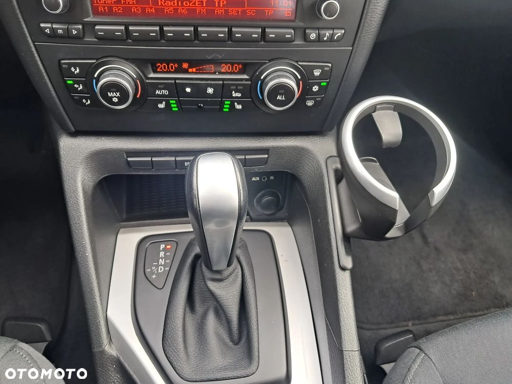 BMW X1 sDrive18i - 18