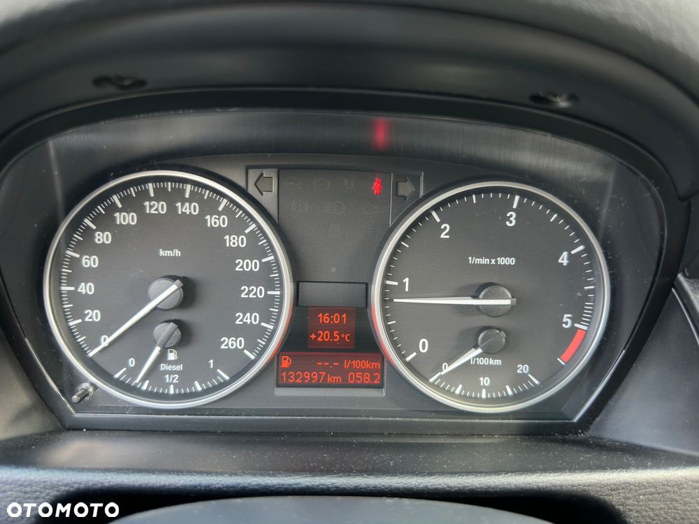 BMW X1 sDrive18d xLine - 13