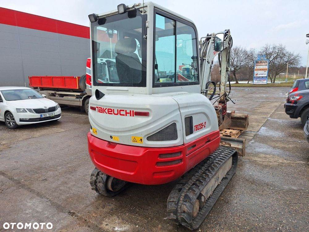 Takeuchi Tb 235-2 - 6