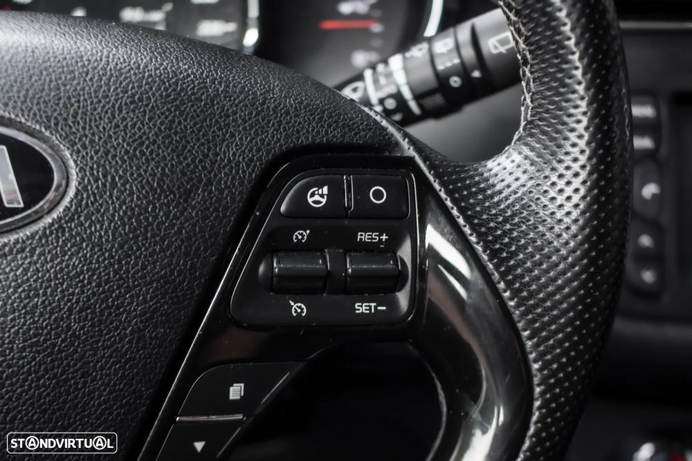 Kia Ceed SW 1.6 CRDi GT Line - 16