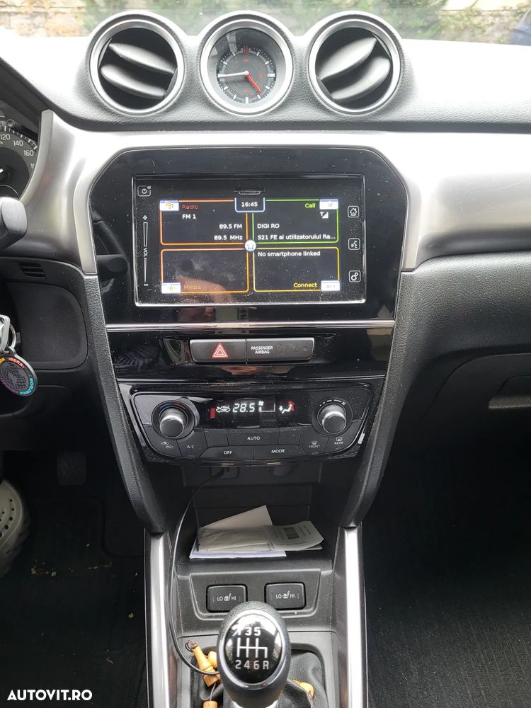 Suzuki Vitara 1.4 Boosterjet MHEV Passion - 12