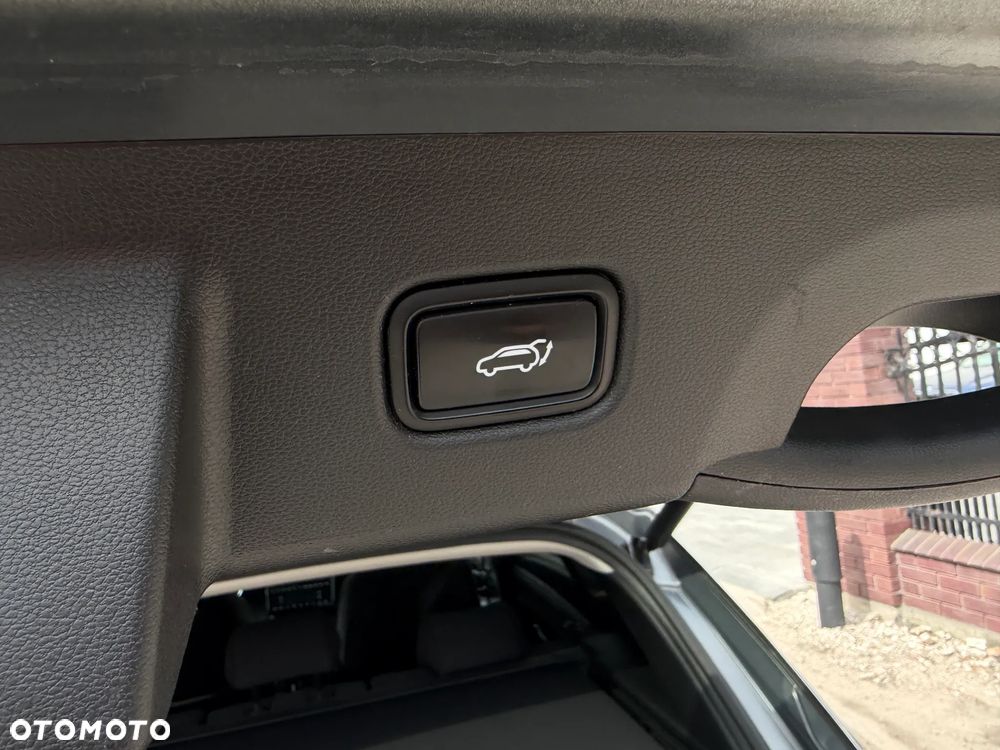 Hyundai Tucson 1.6 T-GDi HEV Executive 4WD - 36