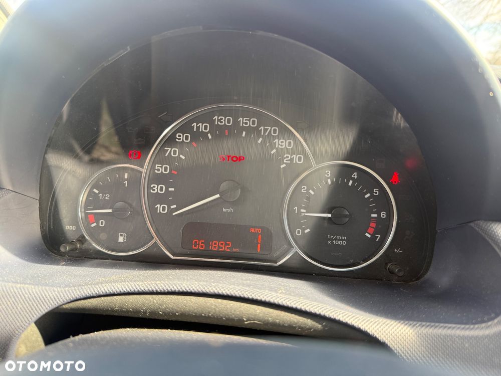 Peugeot 1007 - 7