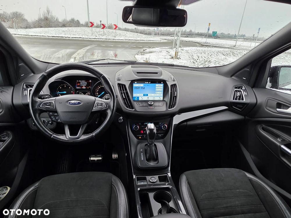 Ford Kuga 2.0 TDCi 4x4 ST-Line - 6