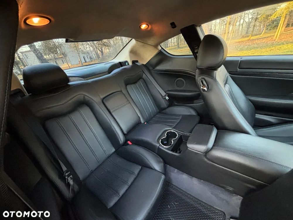 Maserati GranTurismo S - 12