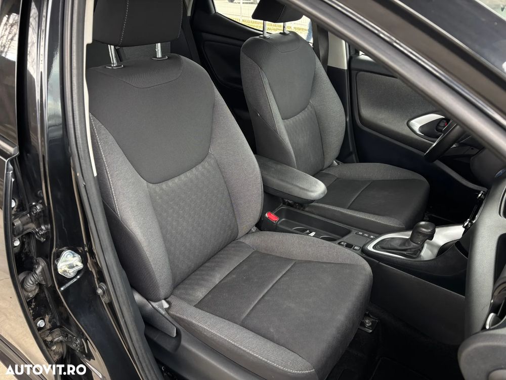 Toyota Yaris 1.5 VVT-i HSD Dynamic - 31