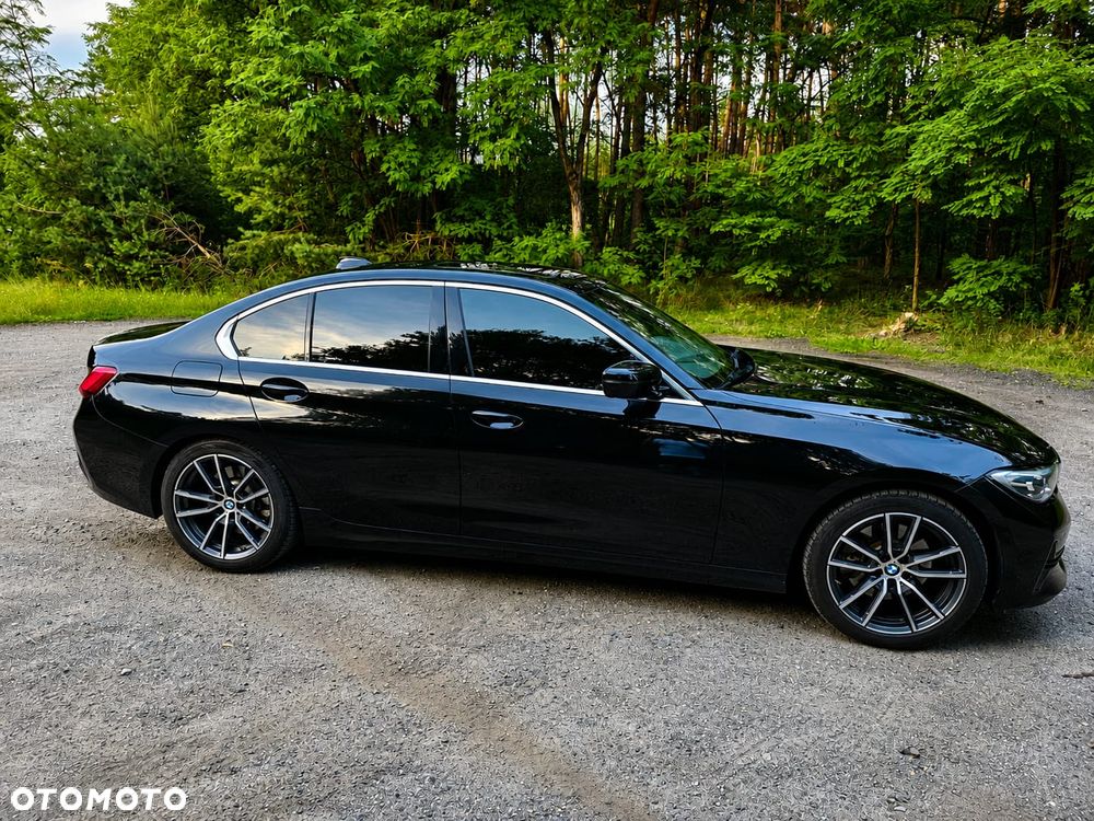 BMW Seria 3 330i Sport - 8