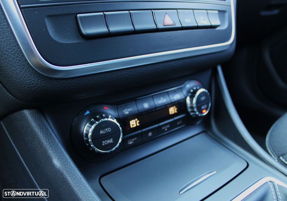Mercedes-Benz CLA 200 CDI Urban - 9