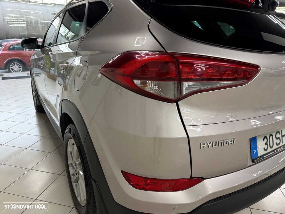 Hyundai Tucson 1.7 CRDi Executive - 10