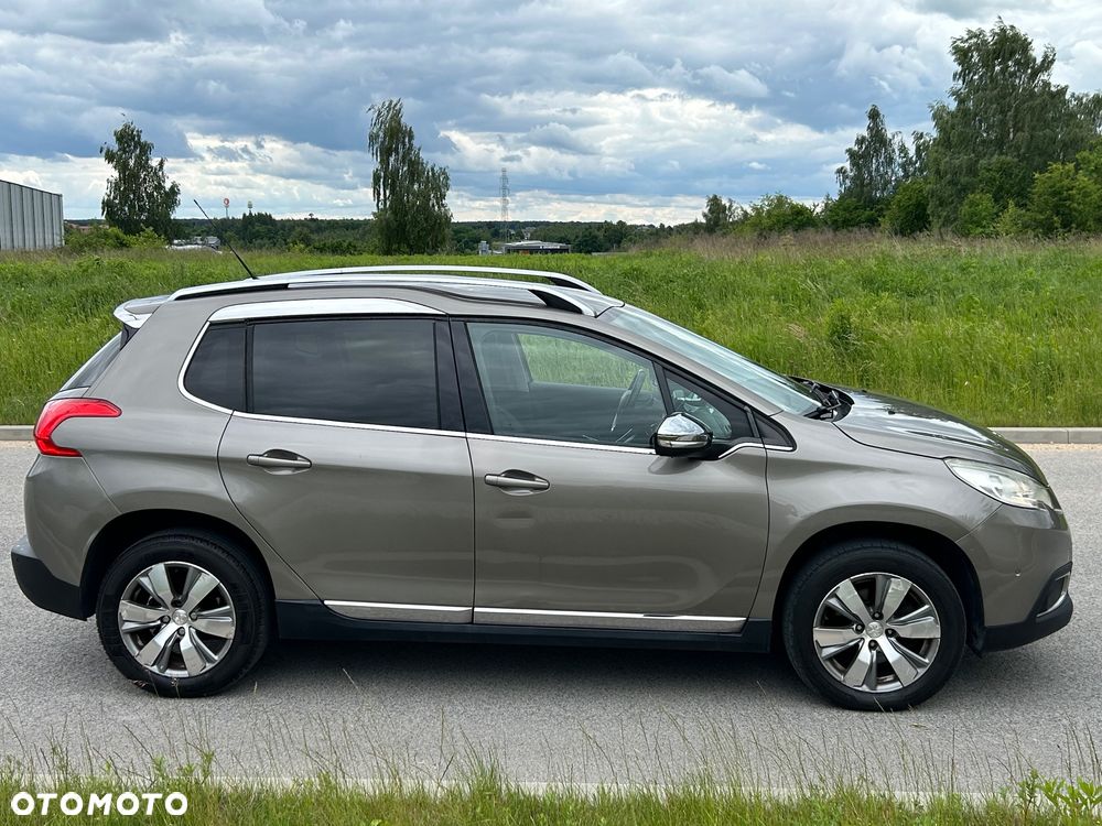 Peugeot 2008 - 8