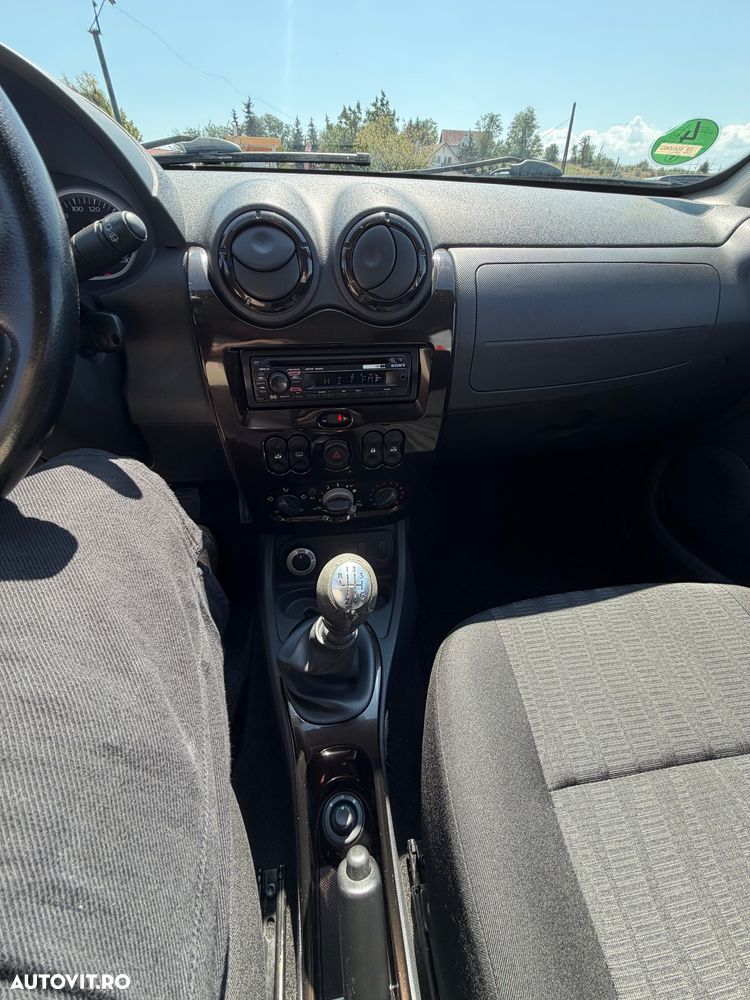 Dacia Duster dCi 90 FAP 4x4 Ambiance - 13