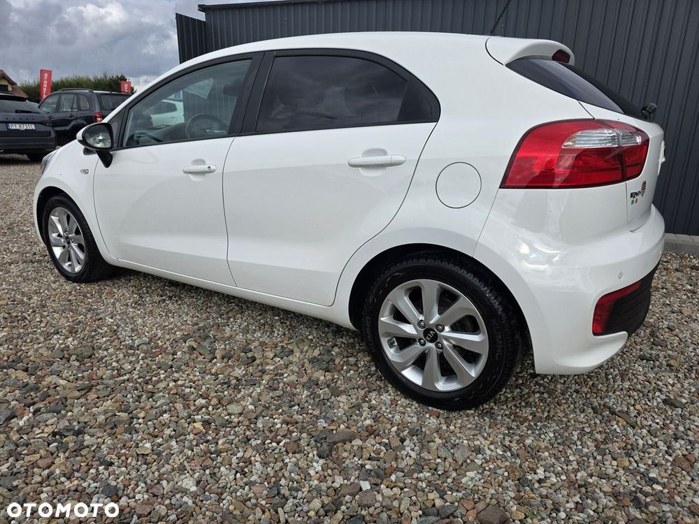 Kia Rio 1.2 Edition 7 - 10