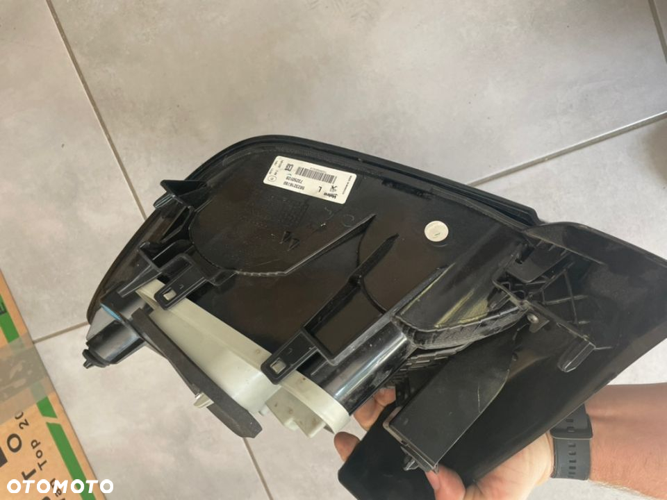 Peugeot 208 II lampa lewy tył Led - 6