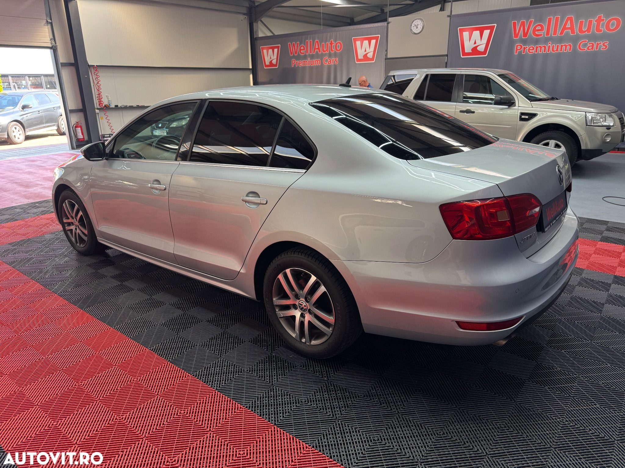 Volkswagen Jetta - 6