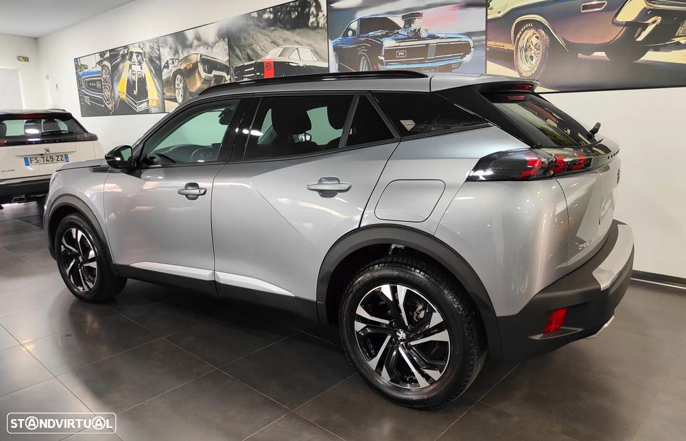 Peugeot 2008 1.2 PureTech Allure EAT8 - 5