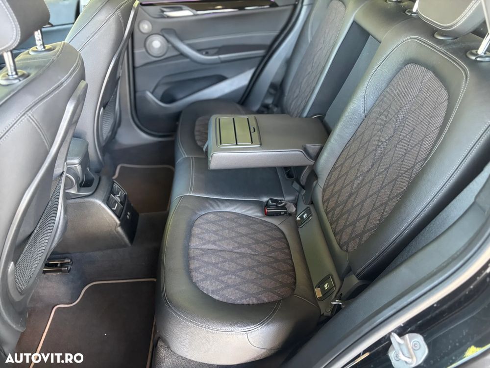 BMW X1 sDrive18d Aut. xLine - 38