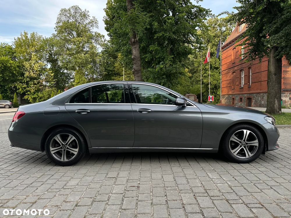 Mercedes-Benz Klasa E 220 d 9G-TRONIC - 5