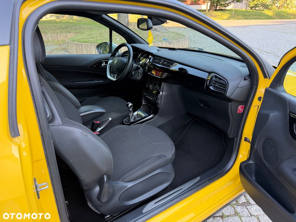 Citroën DS3 HDi 90 FAP SoChic - 11