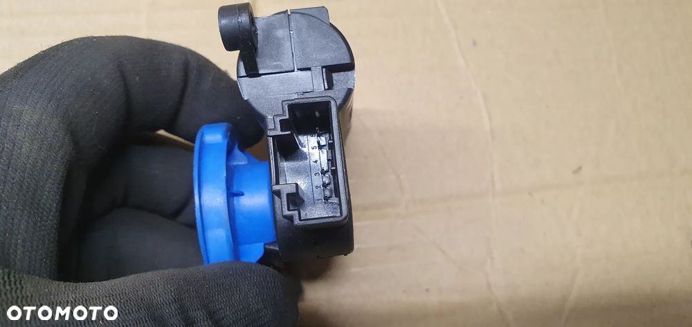 Silniczek klap nagrzewnicy Audi A4 B6 8E1820511E 0132801304 - 3