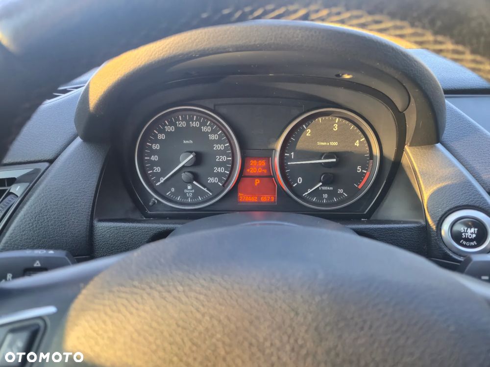 BMW X1 xDrive20d xLine - 9
