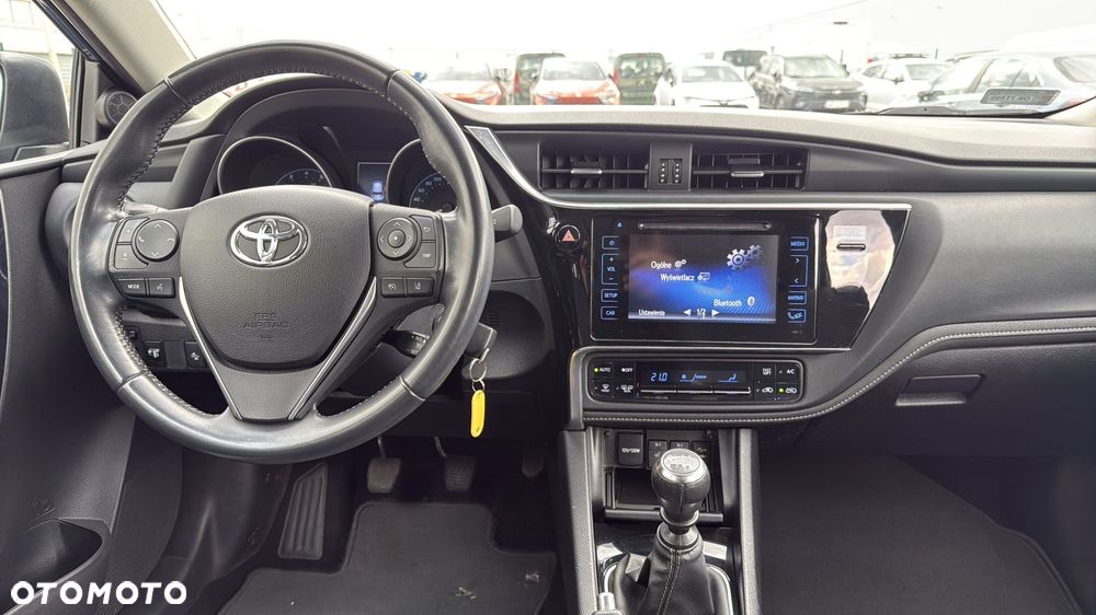 Toyota Auris - 9