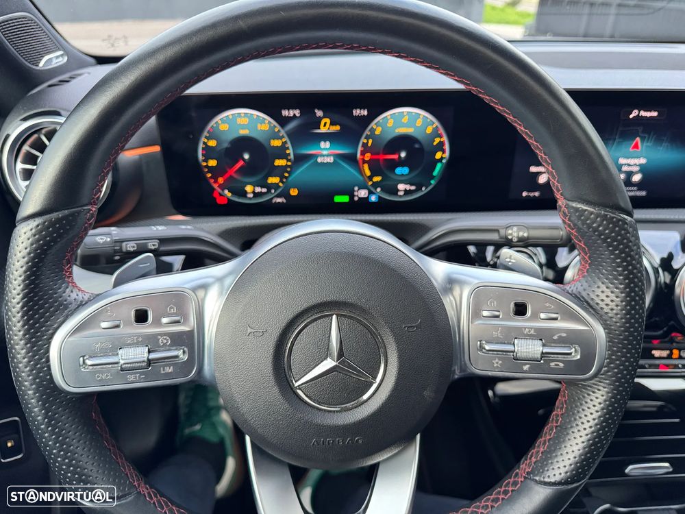 Mercedes-Benz A 250 e AMG Line - 24