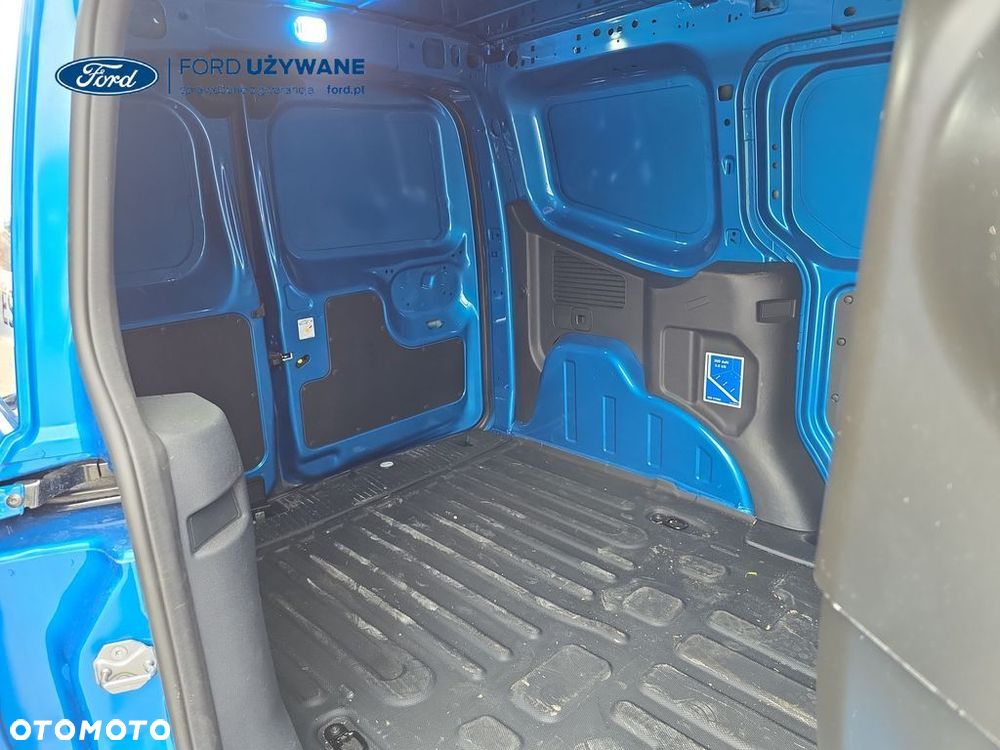 Ford Transit Courier - 8