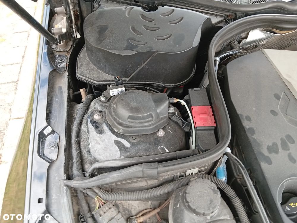 Mercedes-Benz Klasa E 350 CDI DPF BlueEFFICIENCY 7G-TRONIC Avantgarde - 14