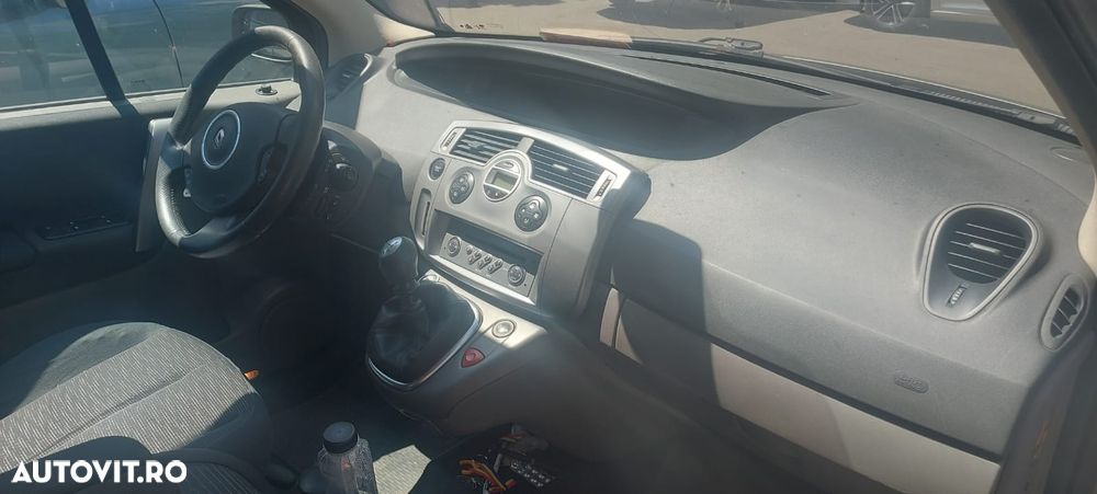 Renault Scenic II 1.6 Dynamique - 7