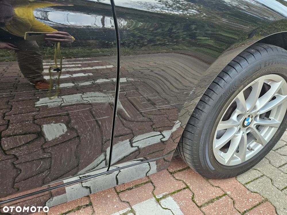 BMW Seria 3 318d - 15