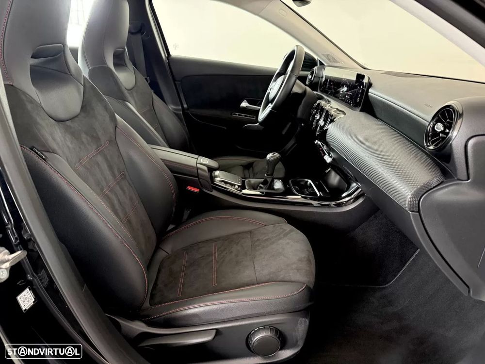 Mercedes-Benz A 160 AMG Line - 53