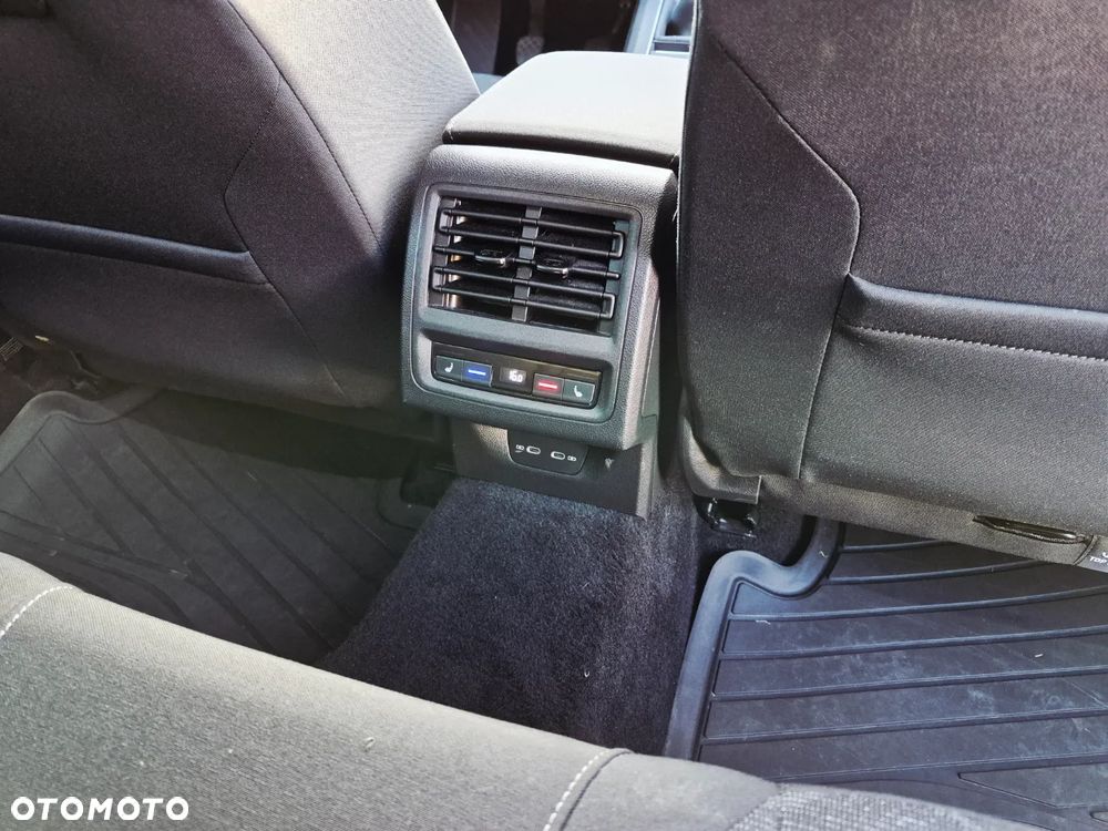 Volkswagen Golf Variant 2.0 TDI SCR - 23