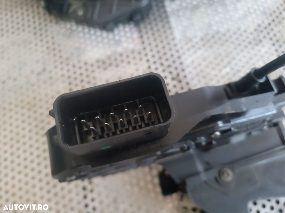 Broasca Blocator Incuietoare Usa Fata Spate Volvo V70 XC70 An 2007-2016 Volan Stanga - 4
