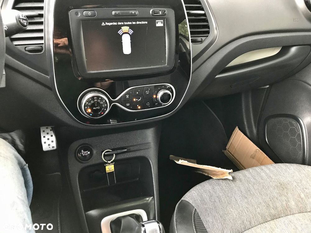 Renault Captur - 30