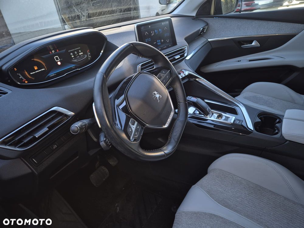 Peugeot 5008 BlueHDi 130 EAT8 Allure - 11