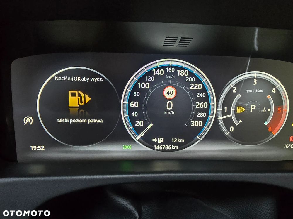 Jaguar XF 30d R-Sport - 14