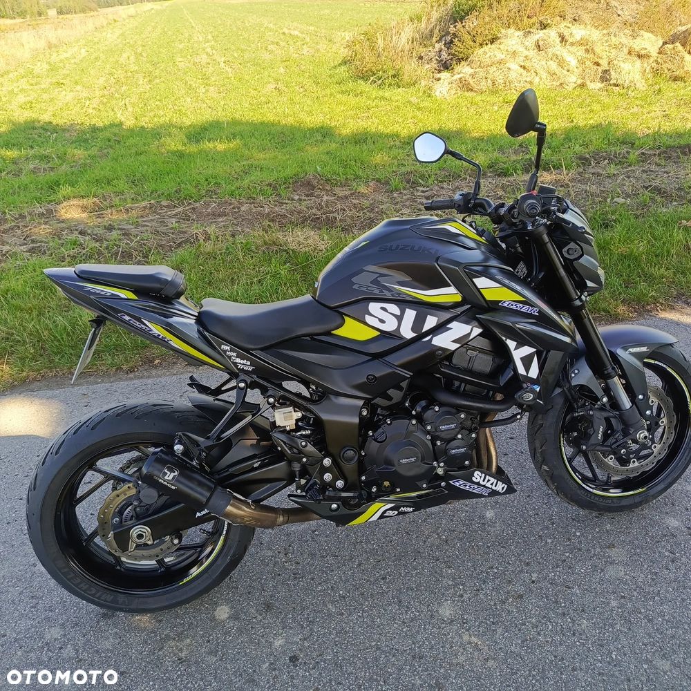 Suzuki GSX - 4