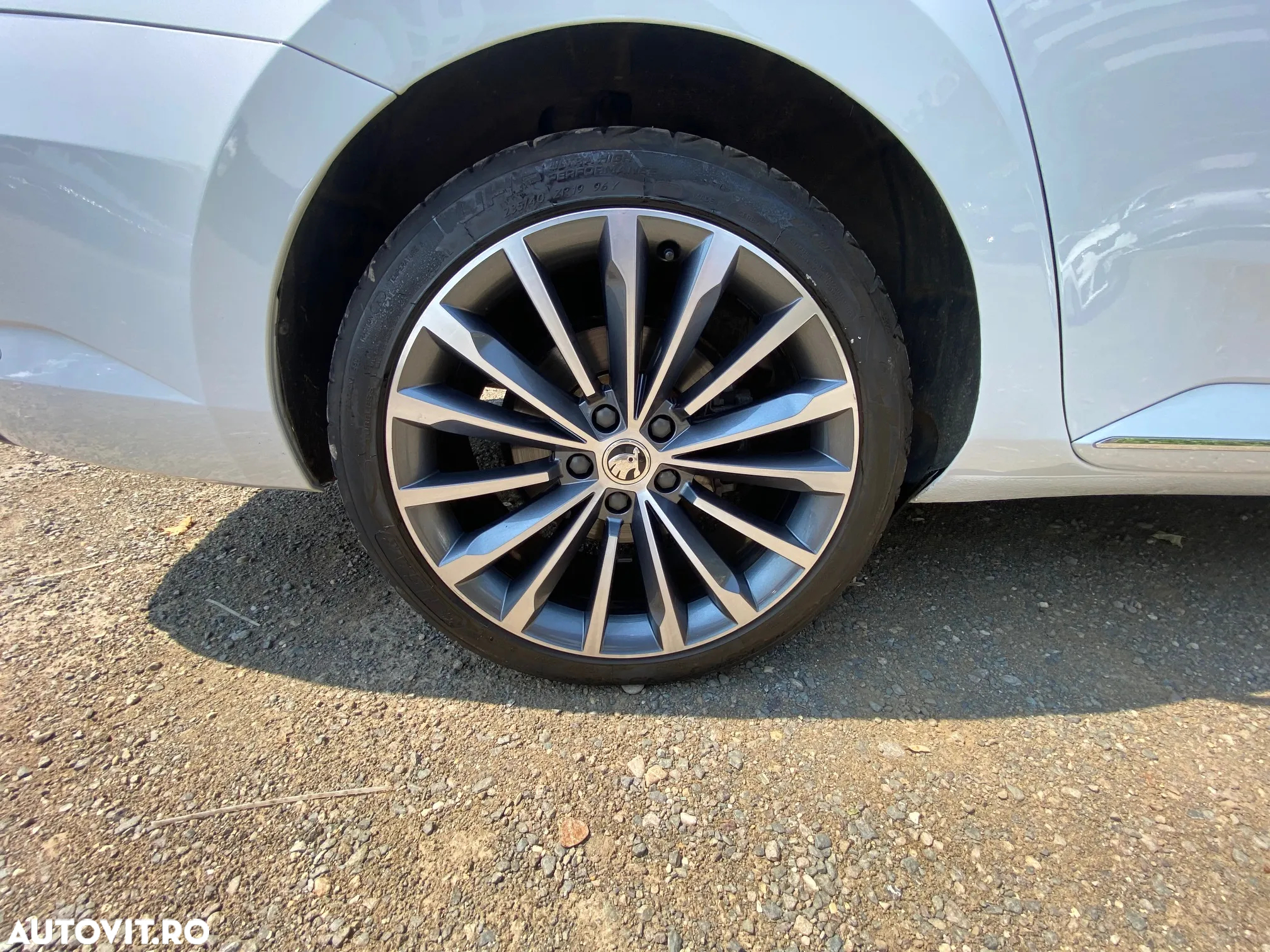 Skoda Superb Combi 1.4 TSI iV DSG L&K - 3