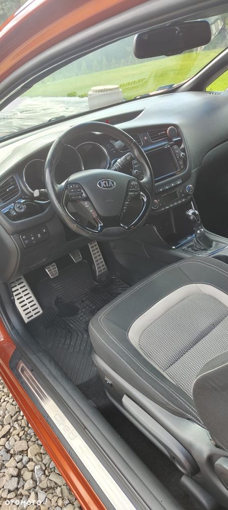 Kia ProCeed 1.4 L - 18